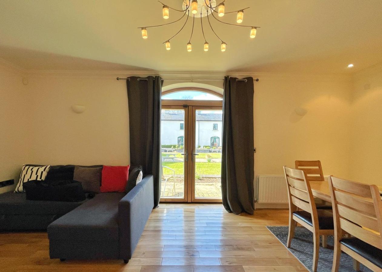 Apartamento Escape Ordinary At Castle Hume Enniskillen Exterior foto