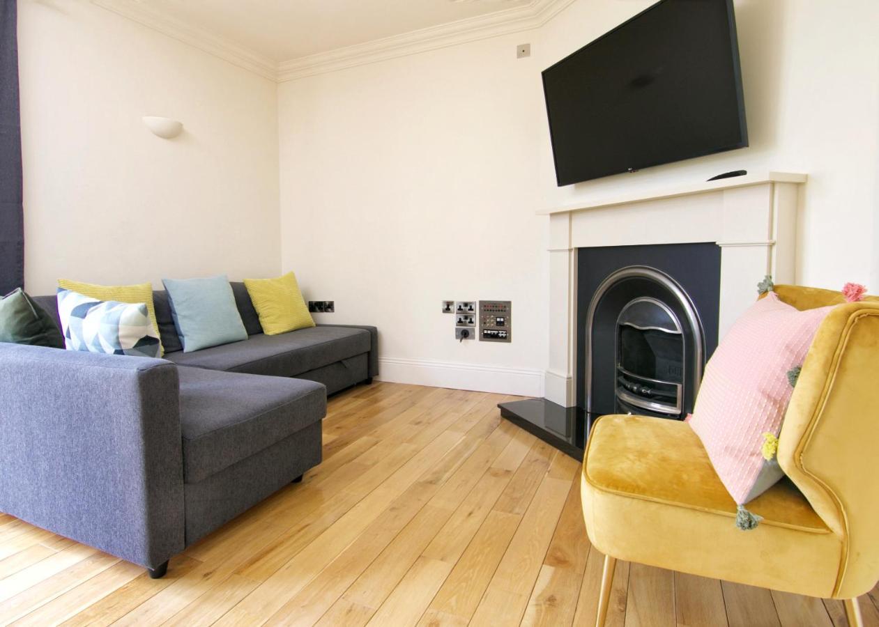 Apartamento Escape Ordinary At Castle Hume Enniskillen Exterior foto