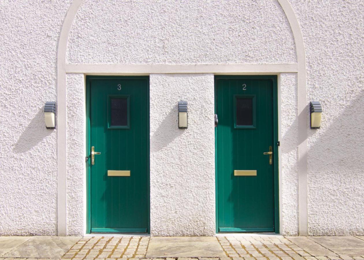 Apartamento Escape Ordinary At Castle Hume Enniskillen Exterior foto