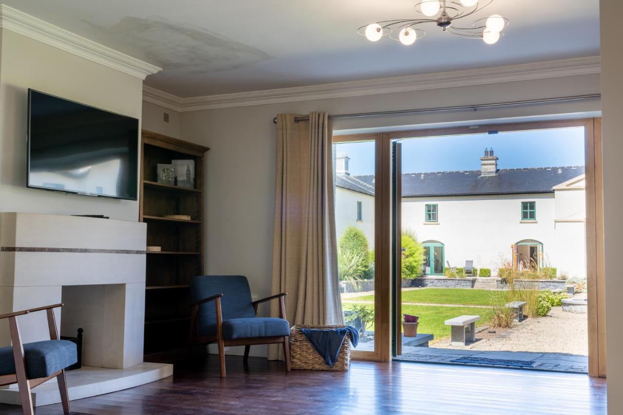 Apartamento Escape Ordinary At Castle Hume Enniskillen Exterior foto